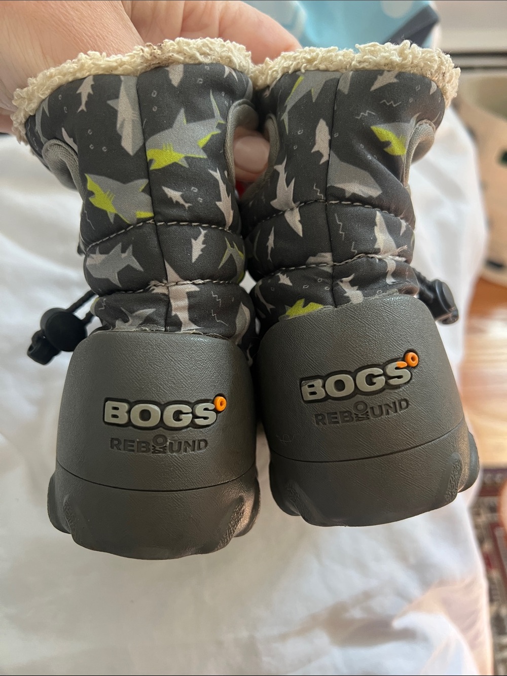 Bogs Kids Gray Shark Print Mittens with Neon Yellow Accents - Bogs